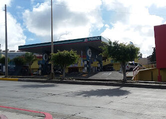 Gasolinera AKRON Santa Fe E.S. 9056