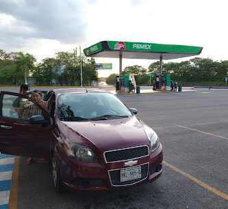 Gasolinera AMIGAS DESPACHADORAS Silvituc